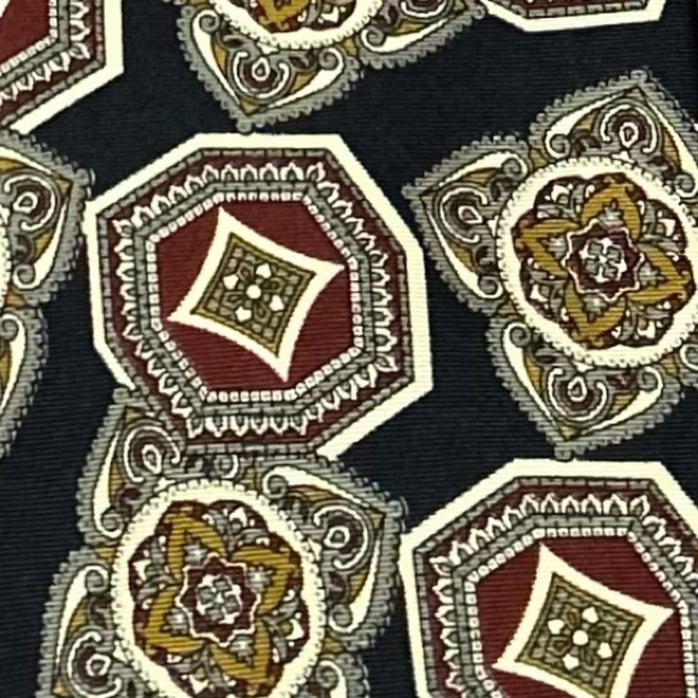 Botany 500 Mens Necktie 100% Silk USA Maroon Black Gold Abstract Academia Formal